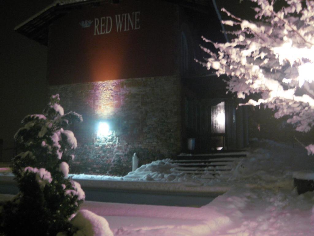 Red Wine Camere La Morra Exterior foto